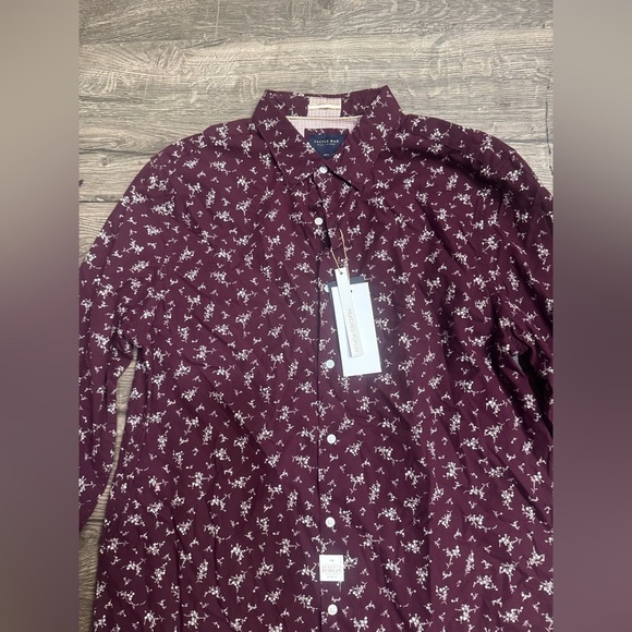 Men's Burgundy Floral Button-Down Shirt - Picture 5 of 7